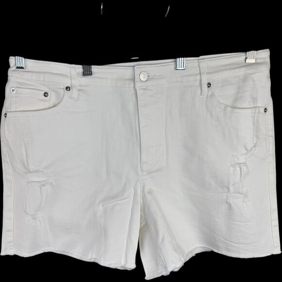 Candace Cameron Bure White Distressed Shorts 16P Petite NWOT Cotton Blend - Picture 1 of 11
